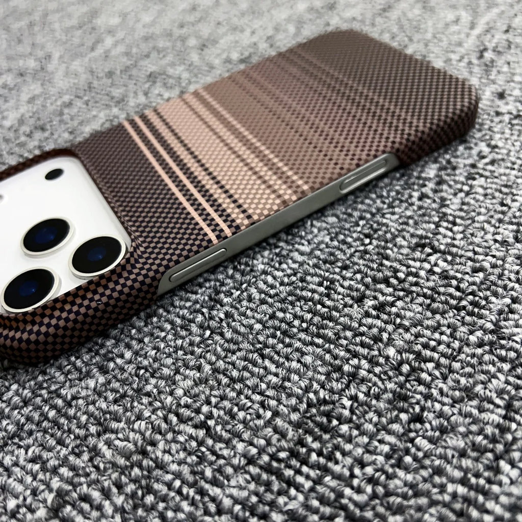 Frameless Carbon Fiber Starry Sky MagSafe Case – iPhone 17–12